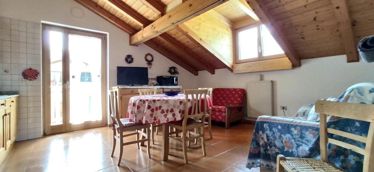 Mansarda A Carciato, Trilocale In Montagna Apartment Dimaro Ngoại thất bức ảnh