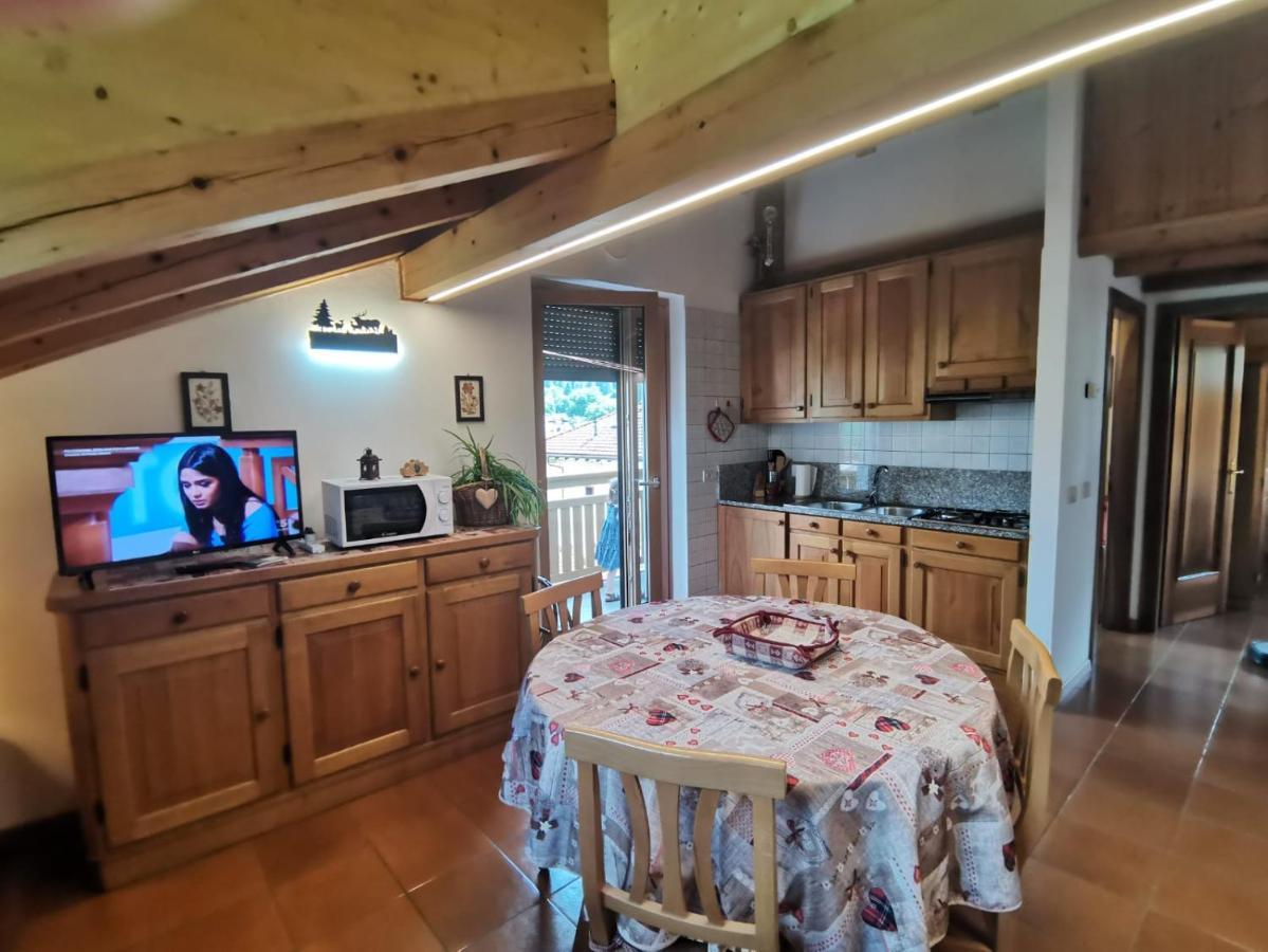 Mansarda A Carciato, Trilocale In Montagna Apartment Dimaro Ngoại thất bức ảnh