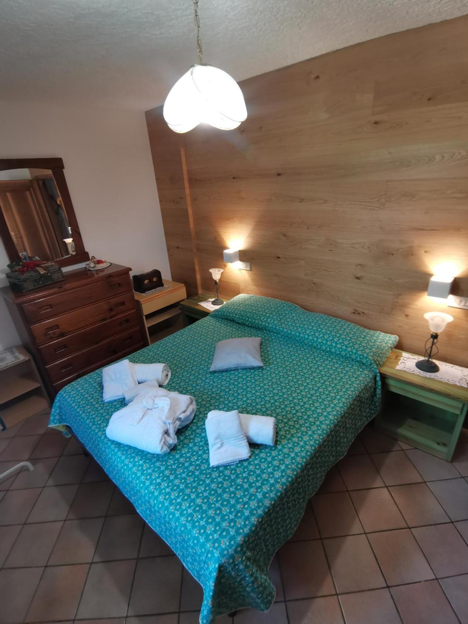 Mansarda A Carciato, Trilocale In Montagna Apartment Dimaro Ngoại thất bức ảnh
